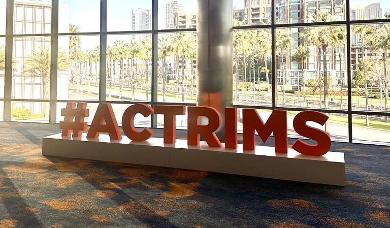 Écriteau apparaissant dans l’un des couloirs du Forum de l’ACTRIMS.