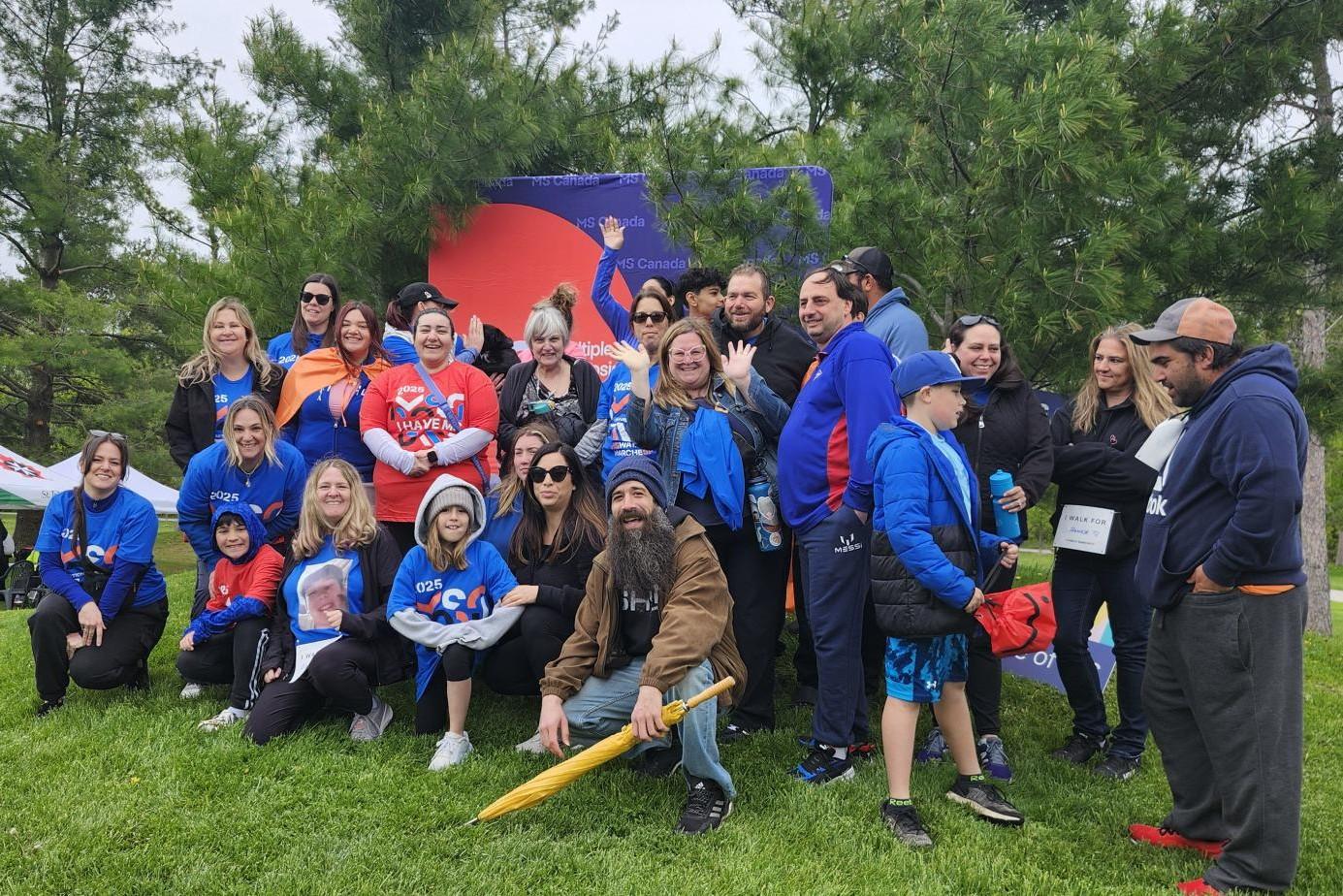 Frankie et son équipe lors de la Marche SP. 