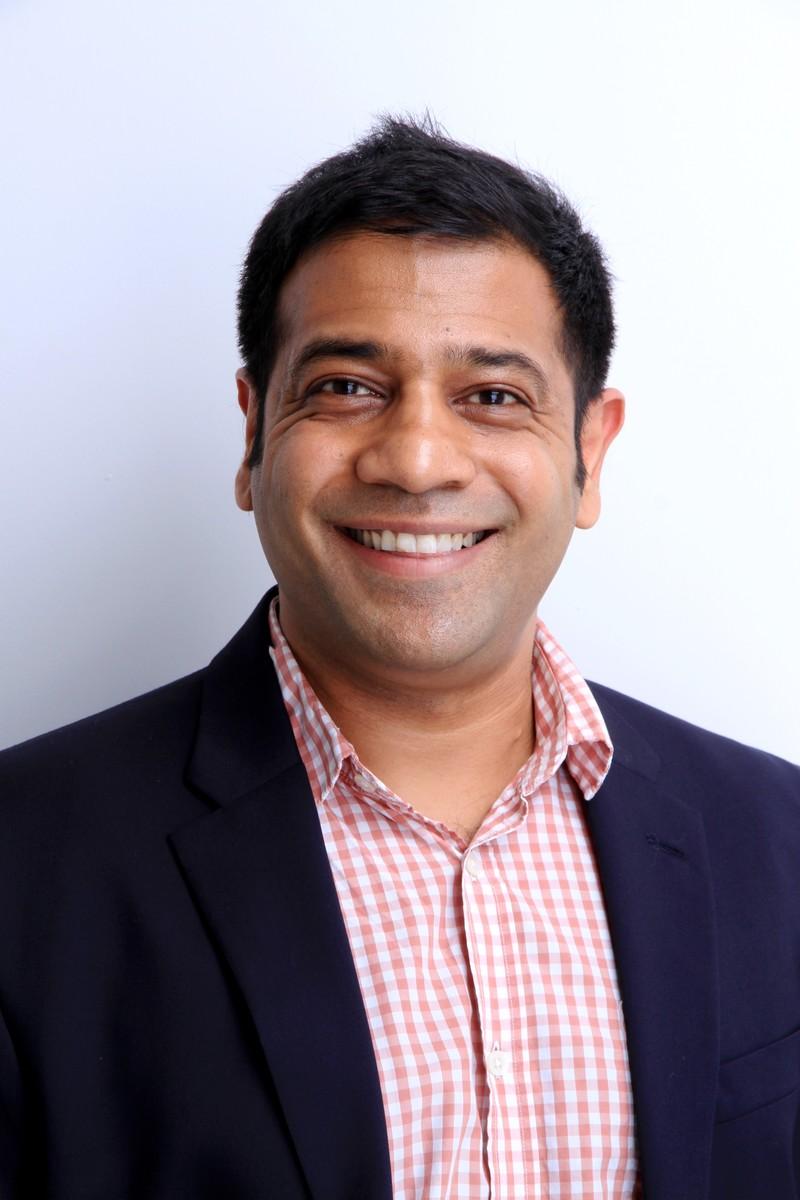 large photo of Dr. Manu Rangachari